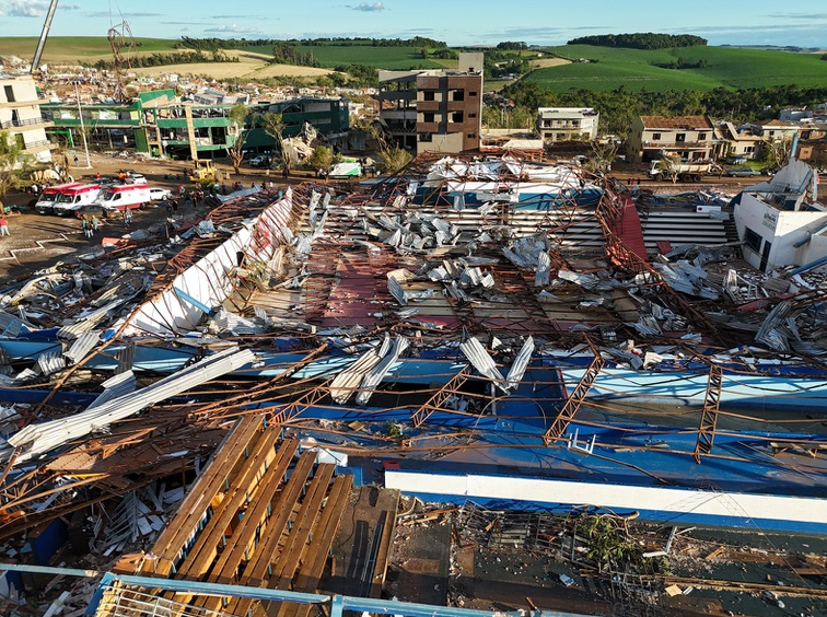 tokio-marine-contribui-para-recuperacao-de-areas-afetadas-pelos-tornados-no-parana-2