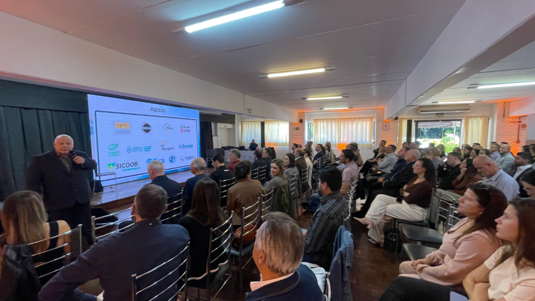 forum-regional-de-seguros-debate-gestao-e-sucessao-nas-corretoras-gauchas