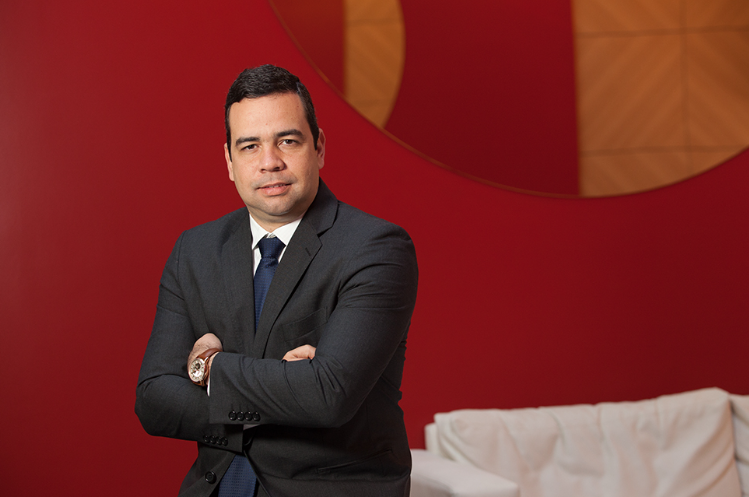 edmir-ribeiro-assume-presidencia-do-sindsegnne