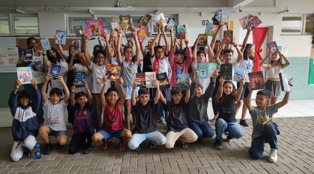 sindsegsc-doa-mais-de-14-mil-livros-para-escolas-de-santa-catarina